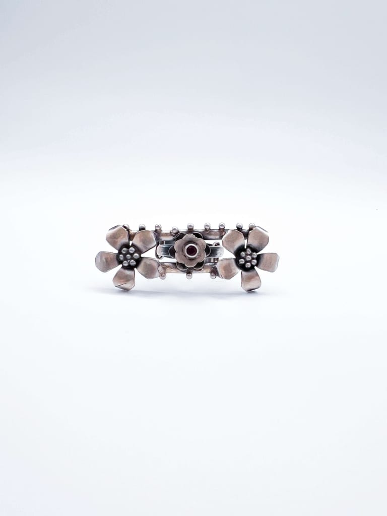 Mahua oxidised ring with flower motif