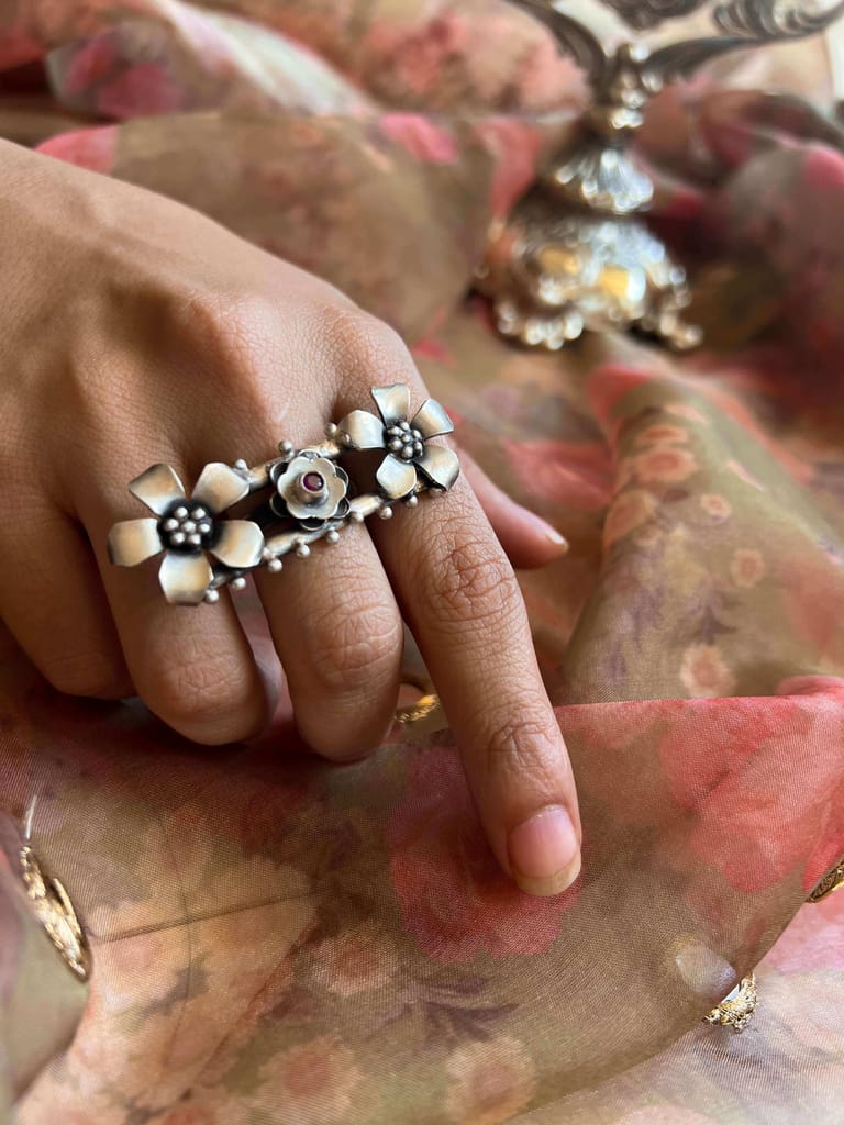 Mahua oxidised ring with flower motif