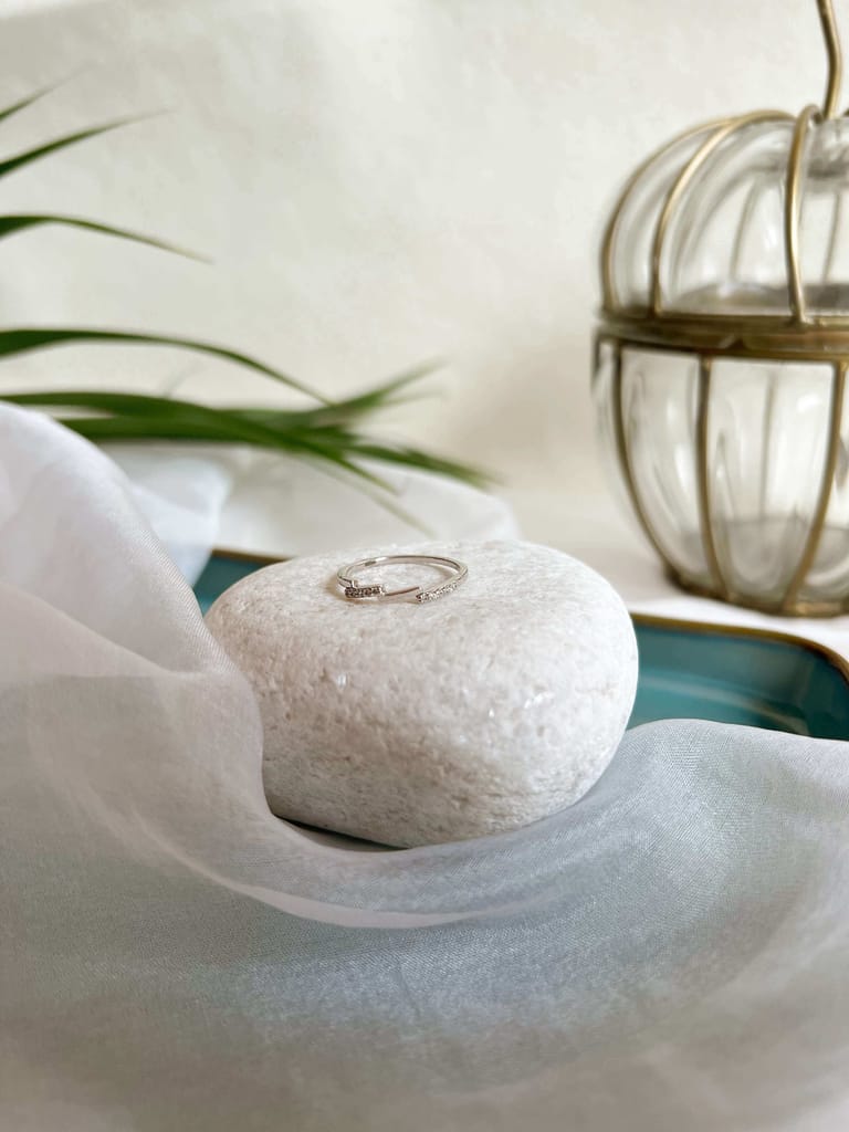 Nova sterling silver ring with zircons