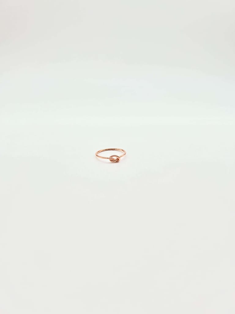 Oath silver ring with knot detail