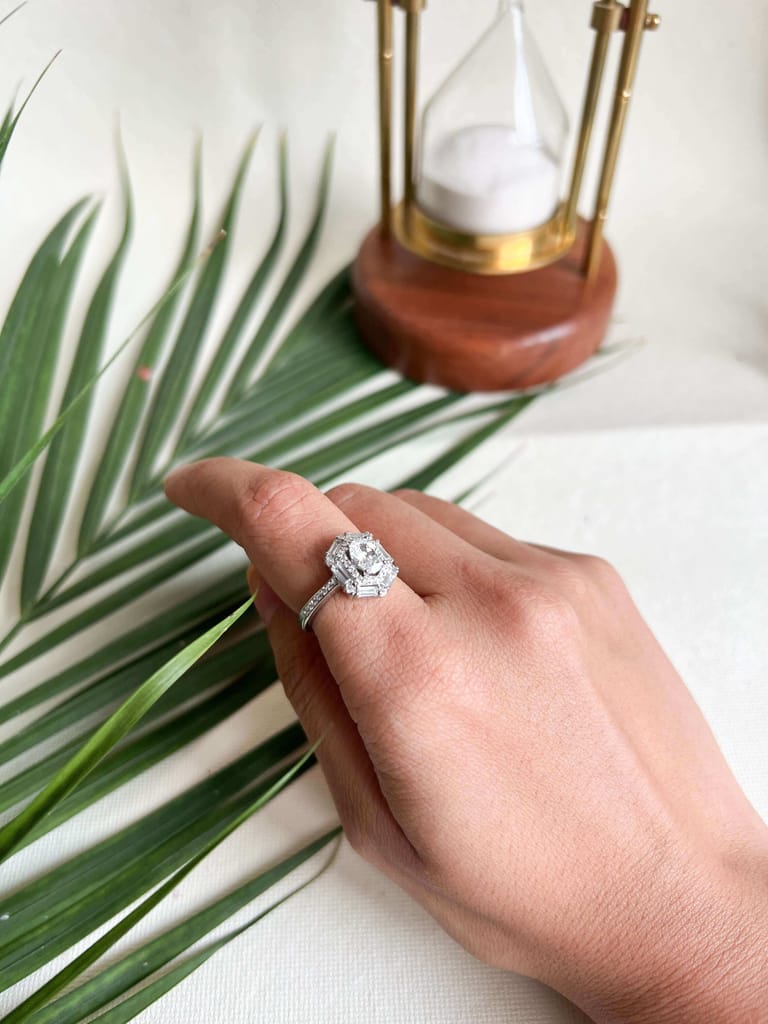 Ophelia silver ring with oval cut zircons