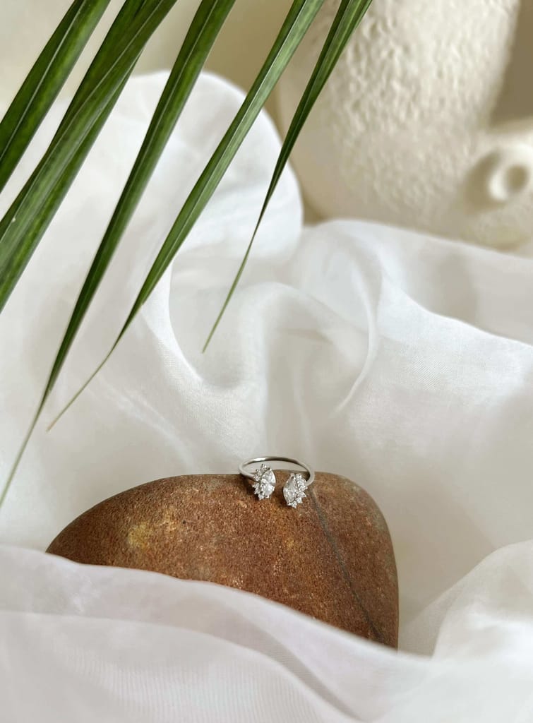 Angelica silver ring with marquise cut zircon