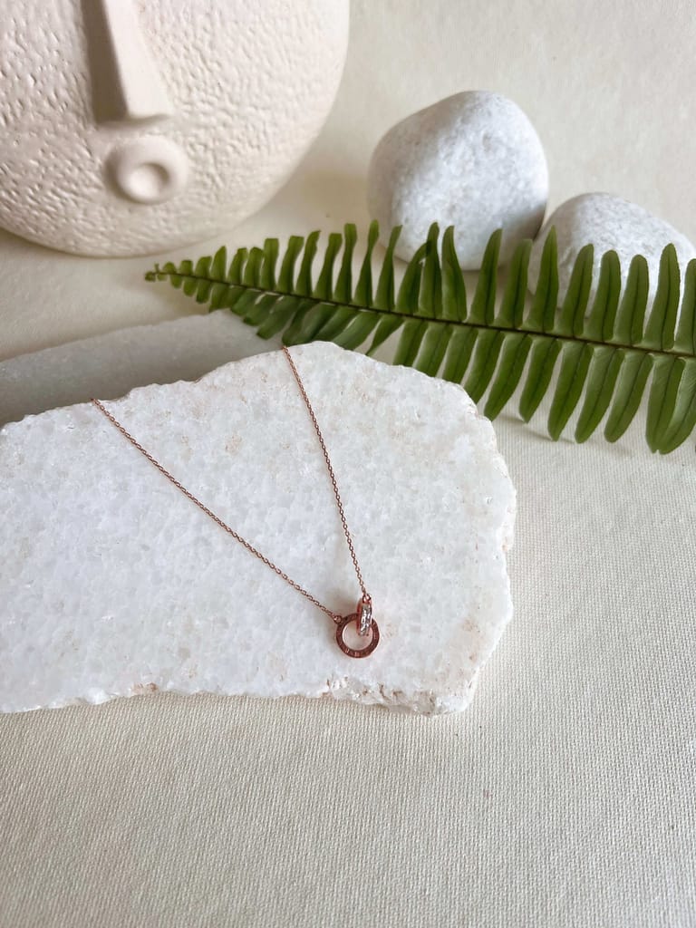 Tangled rose gold plated silver neckchain with zircons