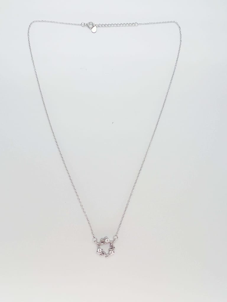 Olive silver neck chain with zircon