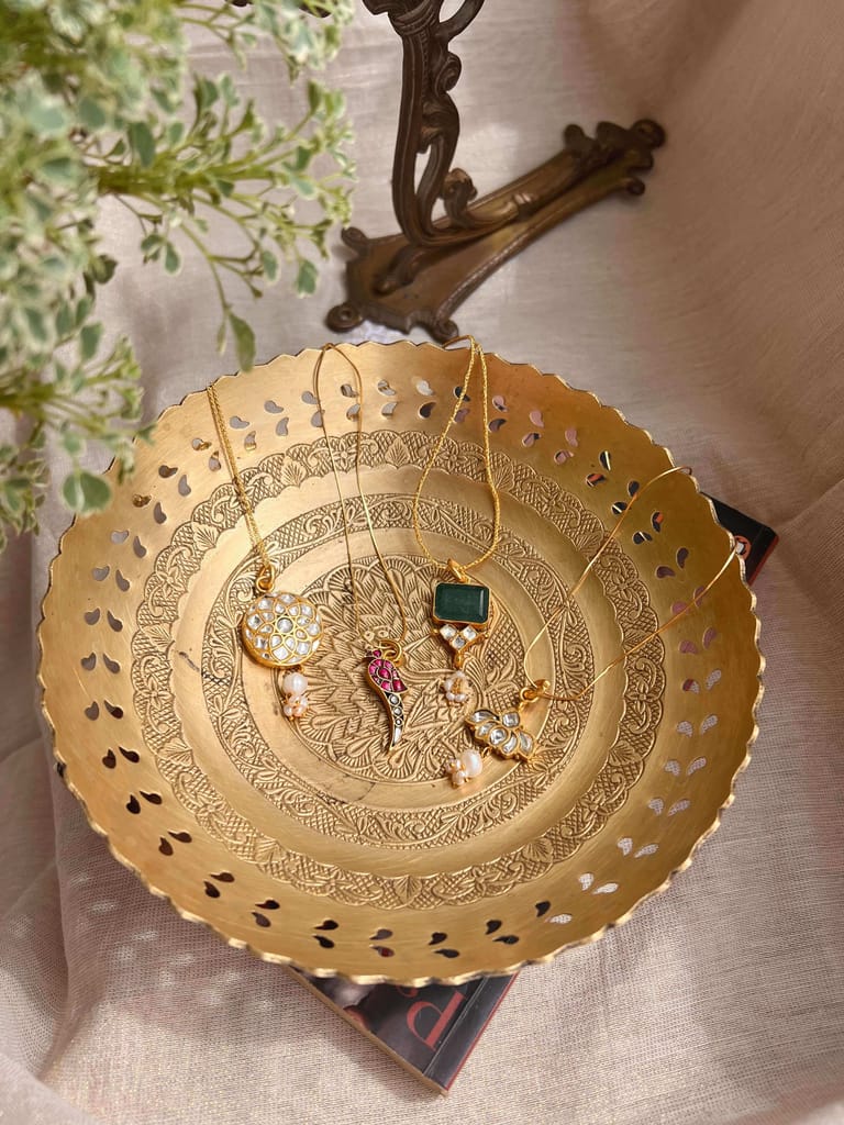 Abha gold plated silver neckchain with polki pendant