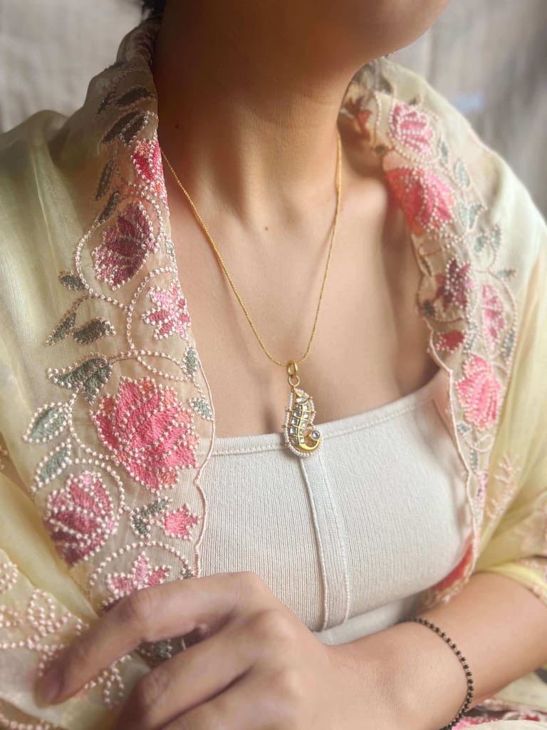 Aloka gold plated silver chain pendant in kundan