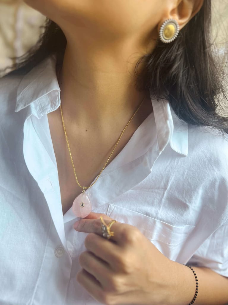 Gulab gold plated silver chain with rose quartz pendant