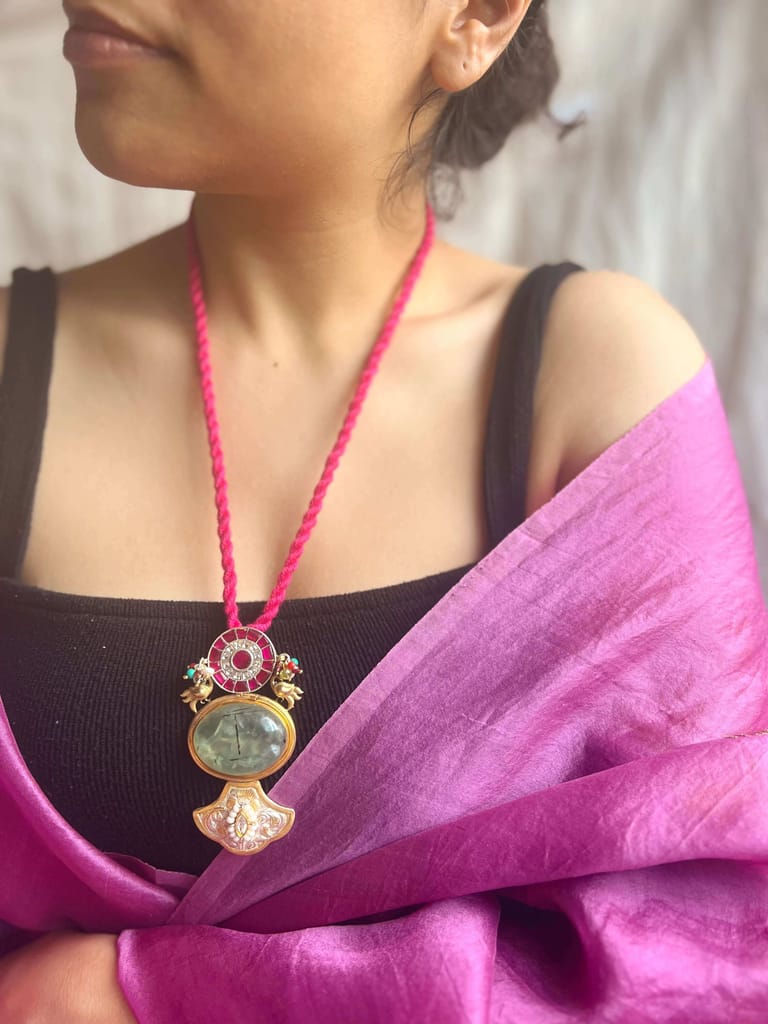 Maya gold plated silver pendant with kundan and rope detail