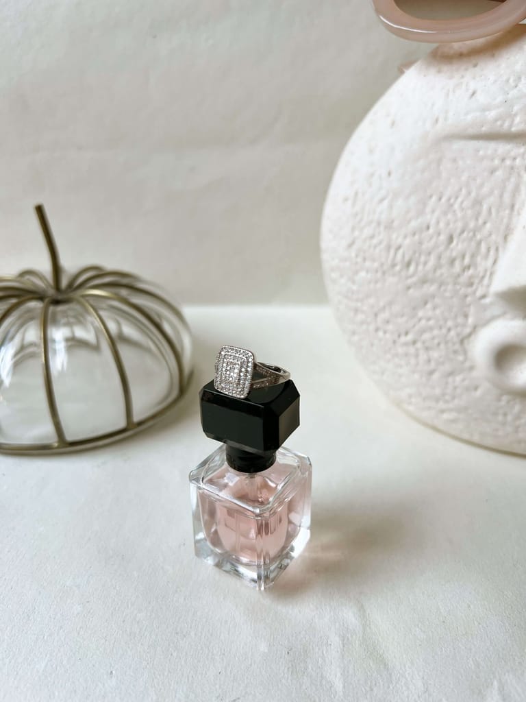 Maeve silver ring with zirconia