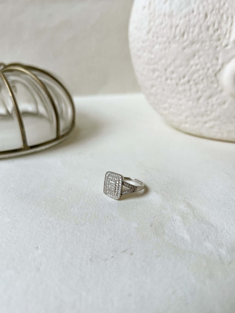 Maeve silver ring with zirconia