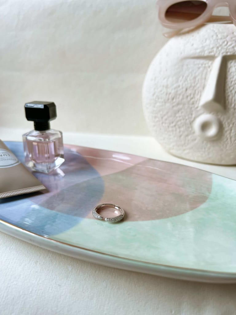 Sienna silver claw ring with zircons