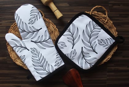 Airwill ? Cotton Designer Pattern Heat Resistant Kitchen Linens (1 Oven Mitt & 1 Pot Holder) (Black,White)