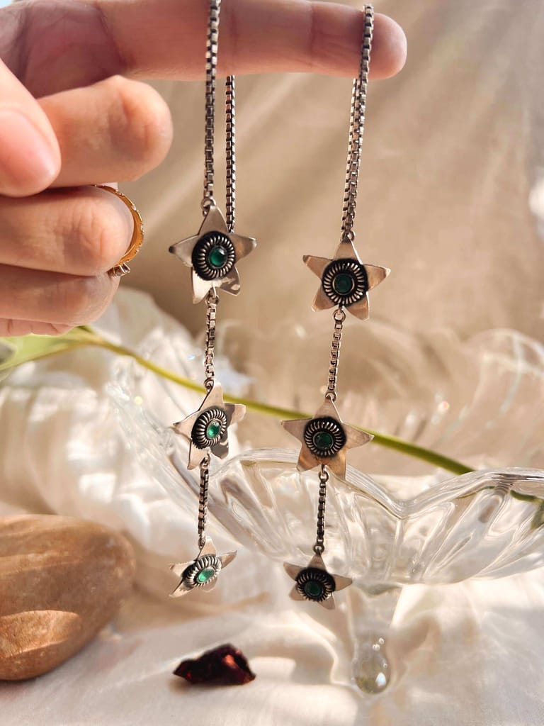 Taara oxidised silver shoulder duster with earchain