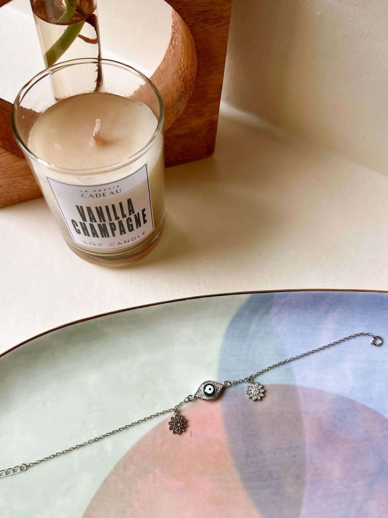 Talisman bracelet in silver with charms