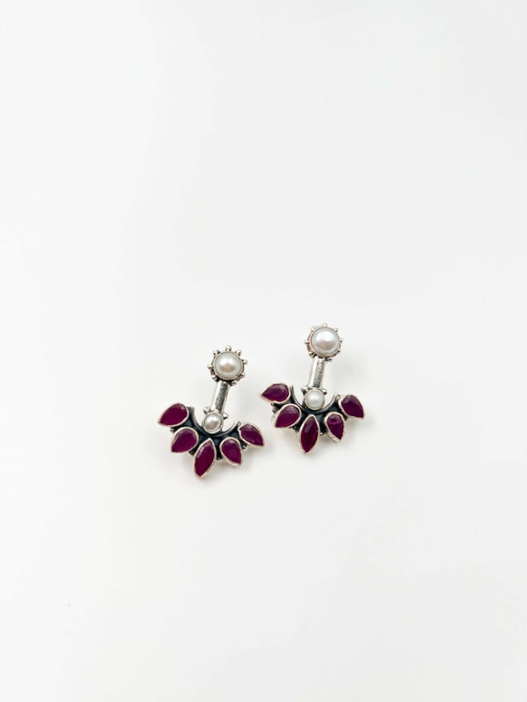 Diya silver stud with ruby glass stone