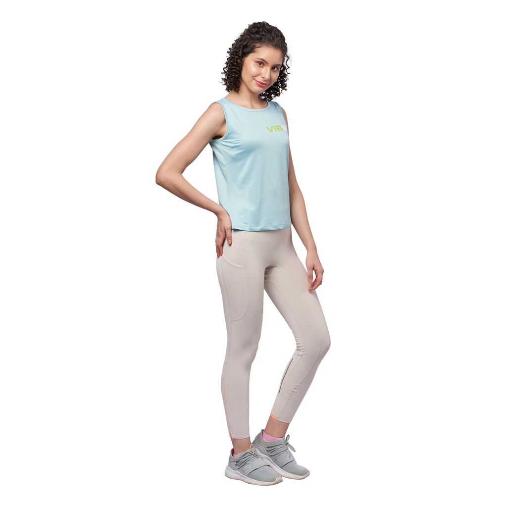 DOMIN8 Women's Scoop Neck Tank Top with Chest Print