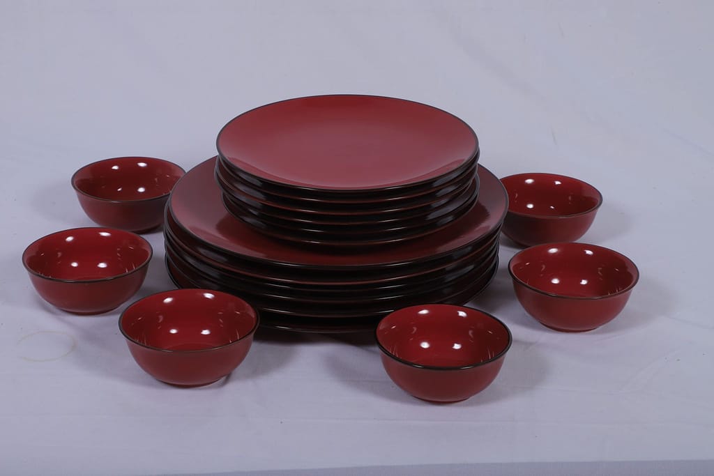 Hitkari Porcelain Crimson Rose 18 Pc. Dinner Set for 6|for Home & Kitchen | Material: Porcelain |Glazed Dinnerware for 6 | 18-Pices, Red, Large
