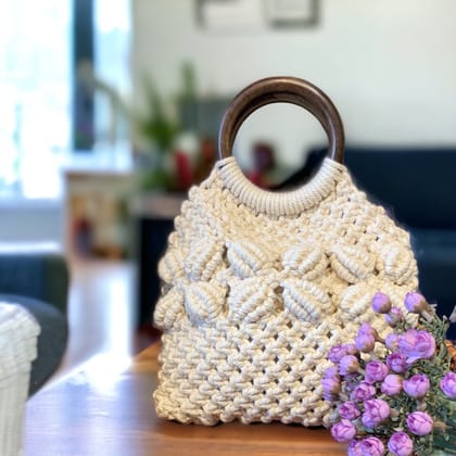 Nirjhari Crafts Handmade Macramé Purse (Pack of 1)