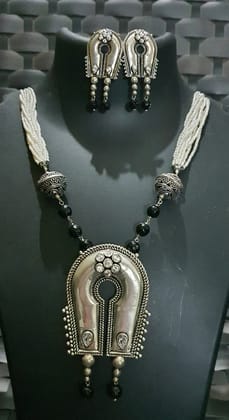 Glamvila Designer Jewellery Set