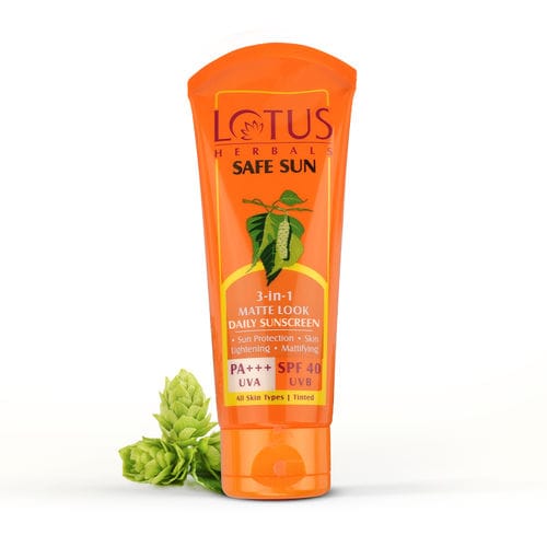 Lotus Herbals Safe Sun 3-in-1 Matte-Look Daily SunScreen Pa+++ SPF- 40 (100g)