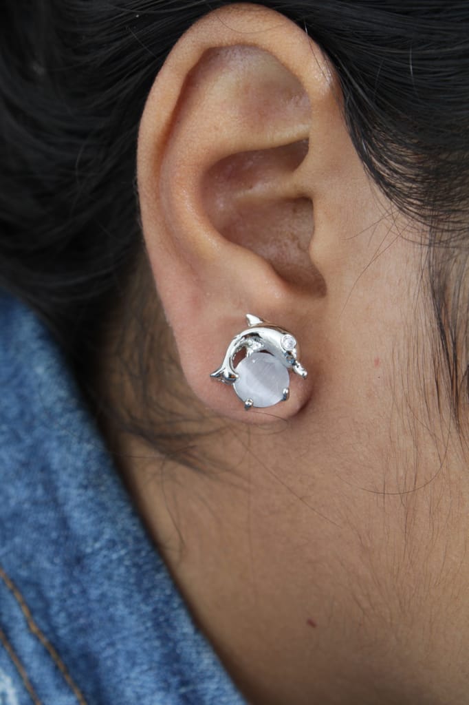 Dolphin shape trendy ear stud for girl & women