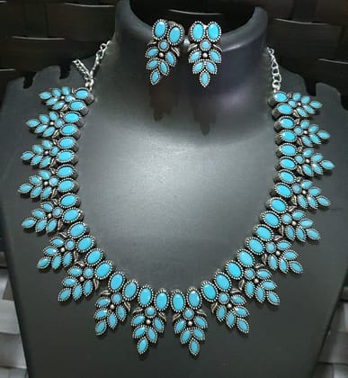 Glamvila Light Blue Stones Jewellery Set