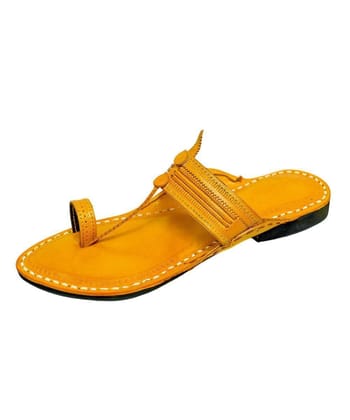 Women Traditional Yellow Kolhapuri Chappal