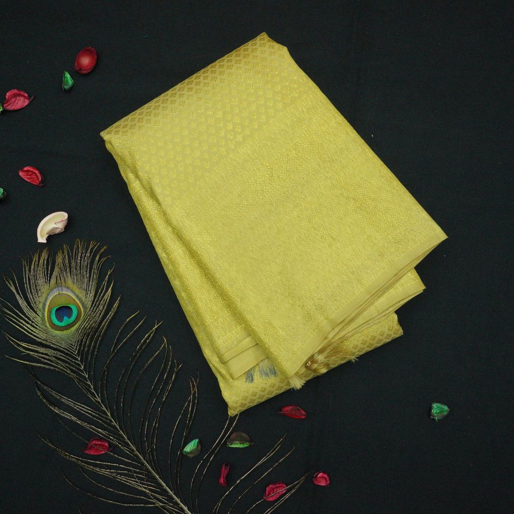 Exclusive Bridal Kanjivaram Silk Saree - Luxurious Collections