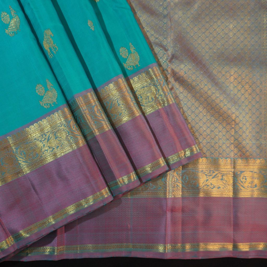 Anandha with Lavender Pure Gold Kanchipuram Silk Saree
