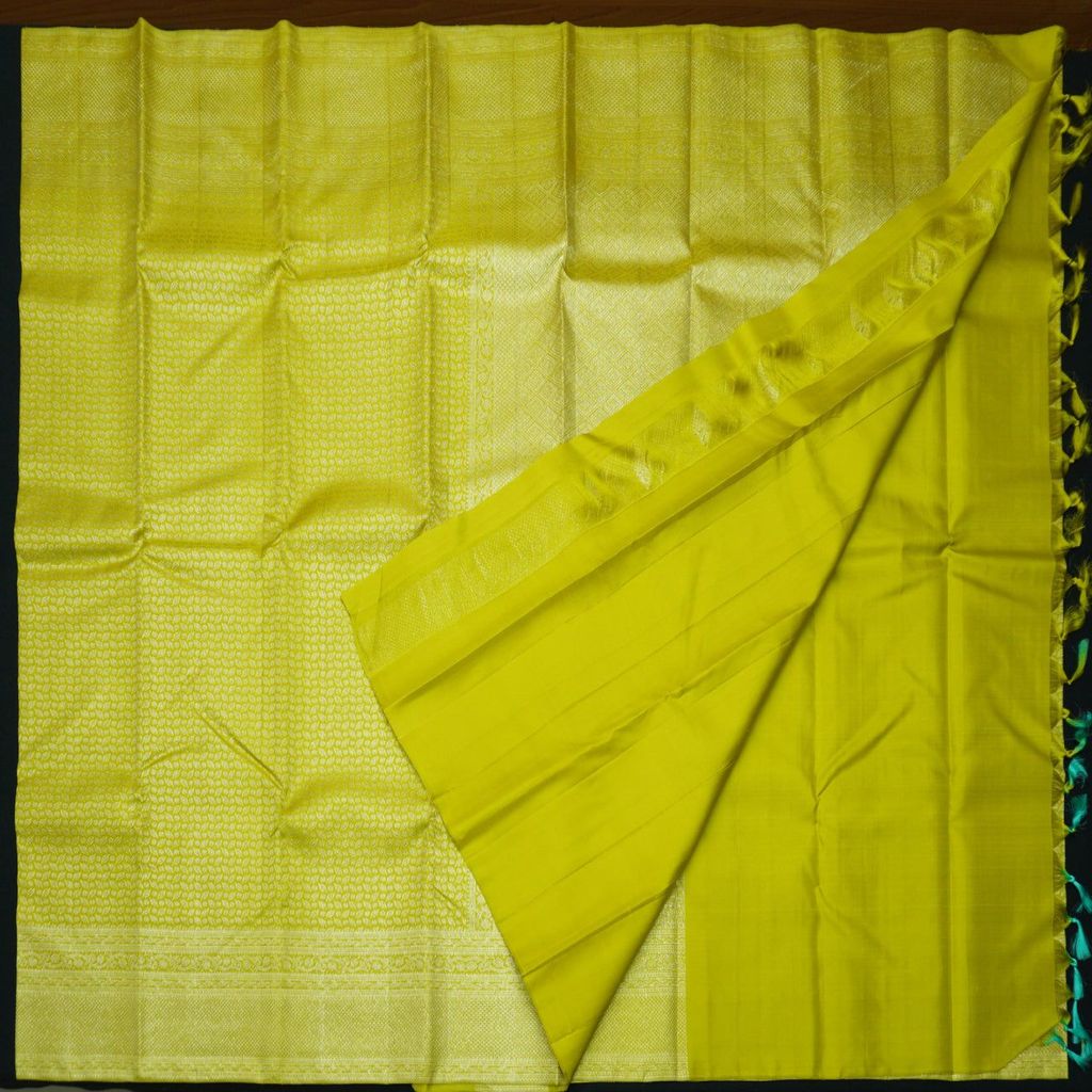 Lemon Green Kanchipuram Silk Saree Self Jacquard