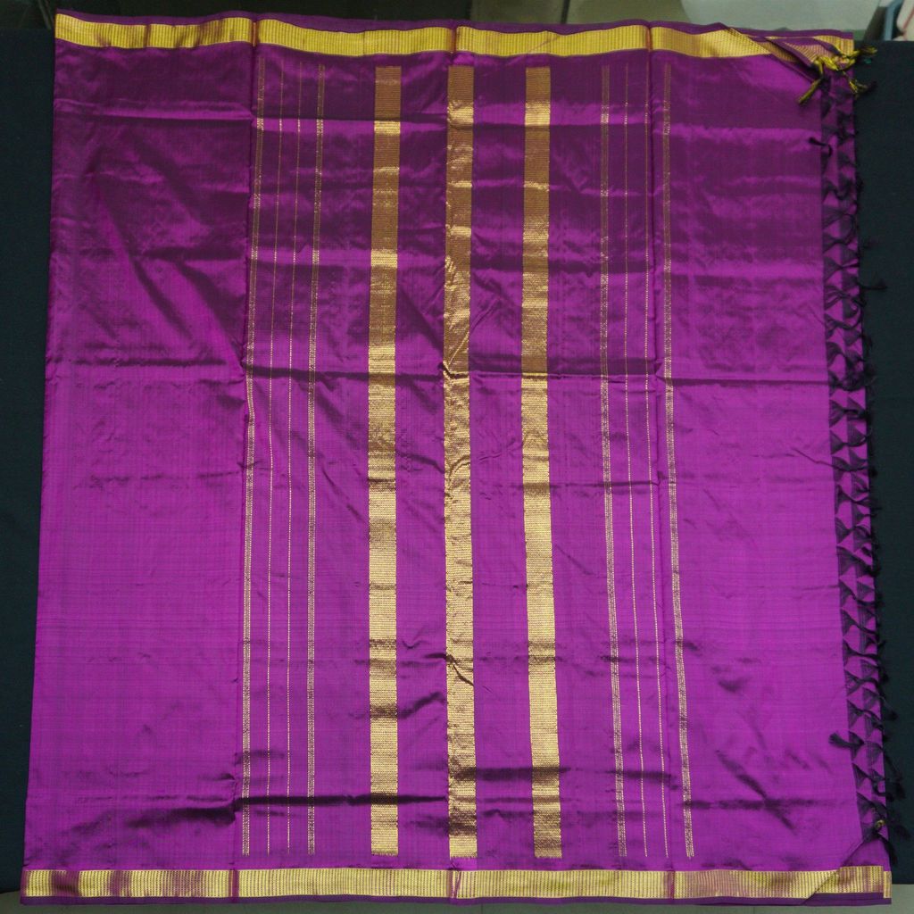 10-Yard Kanchipuram Silk Saree in Magenta Color - Madisar