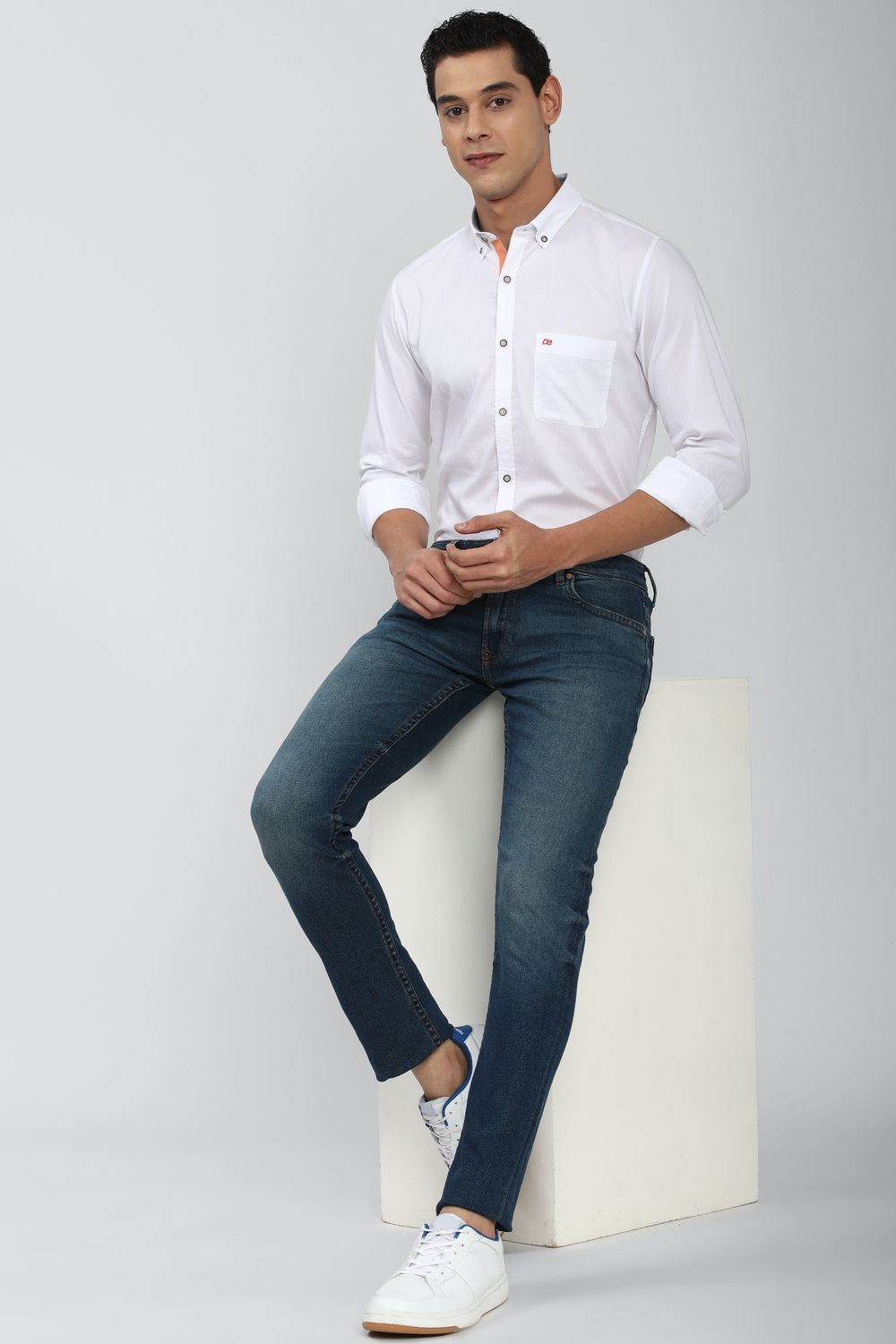 Men White Slim Fit Solid Full Sleeves Casual Shirt