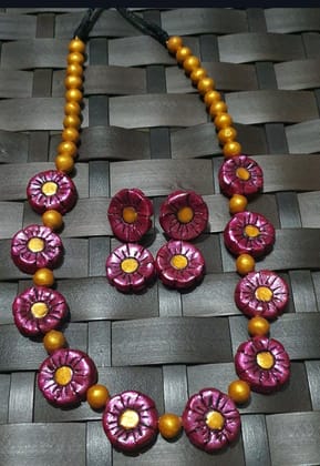 Glamvila Handcrafted Flower Terracotta Set