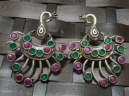 Glamvila Peacock Design Stud