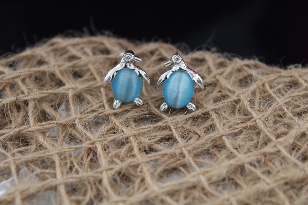 Animal shapre ear stud for girl & women