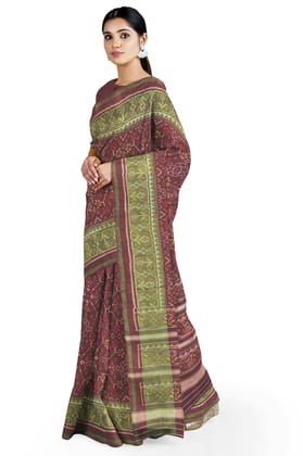 Garvi Gurjari (A Gujarat Govt Enterprise Women Maroon Shaded Handloom Single Ikat Silk Patola Saree (GGCSIKS97)