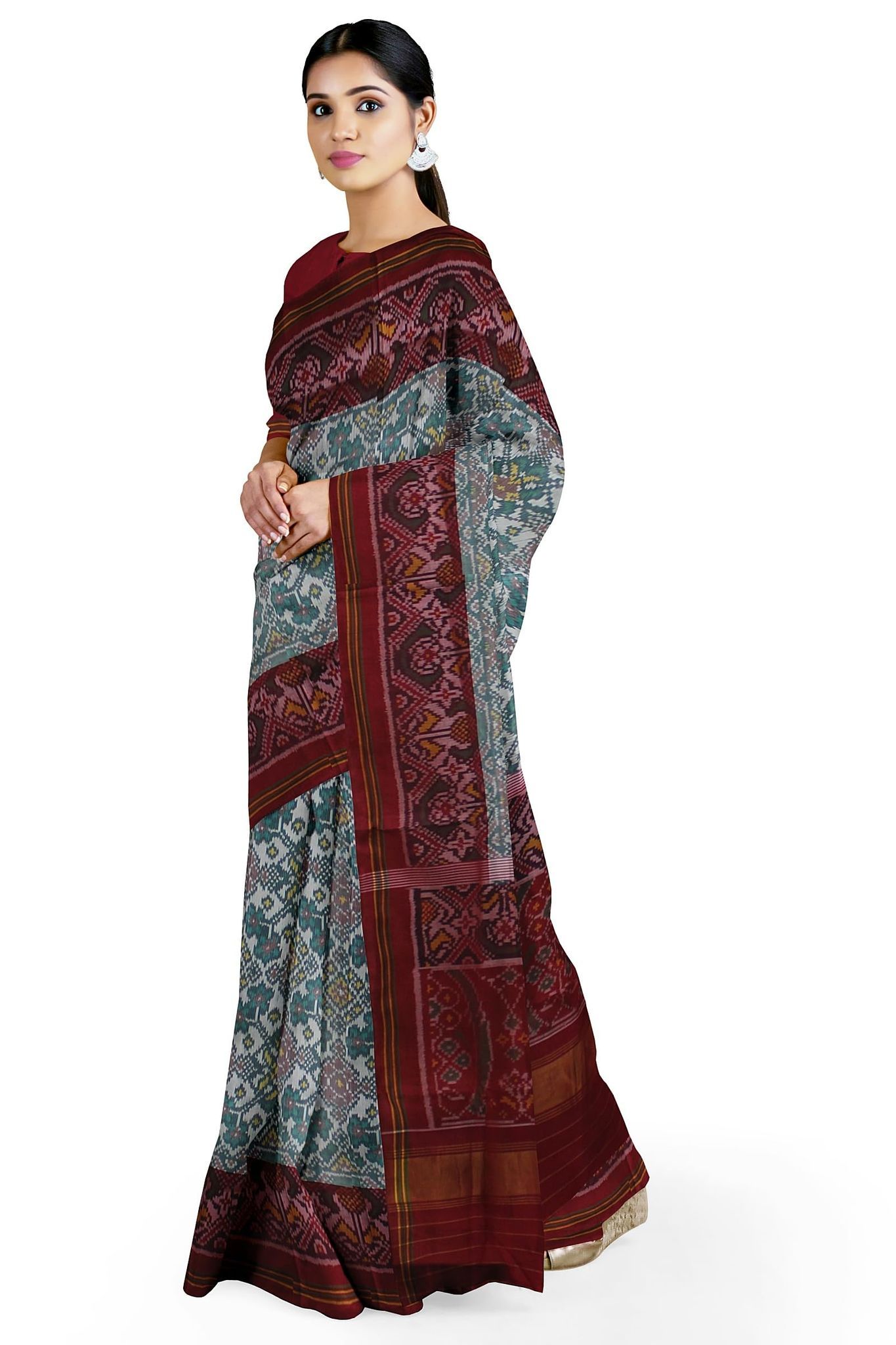 Garvi Gurjari (A Gujarat Govt Enterprise Women Maroon and White Shaded Handloom Single Ikat Silk Patola Saree (GGCSIKS128)