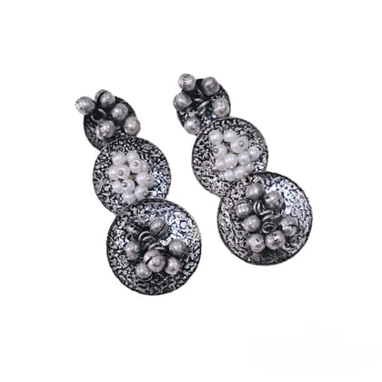 Garvi Gurjari (A Gujarat Govt Enterprise) Handcrafted Oxidized German Silver Earrings (GGCGSEN12)