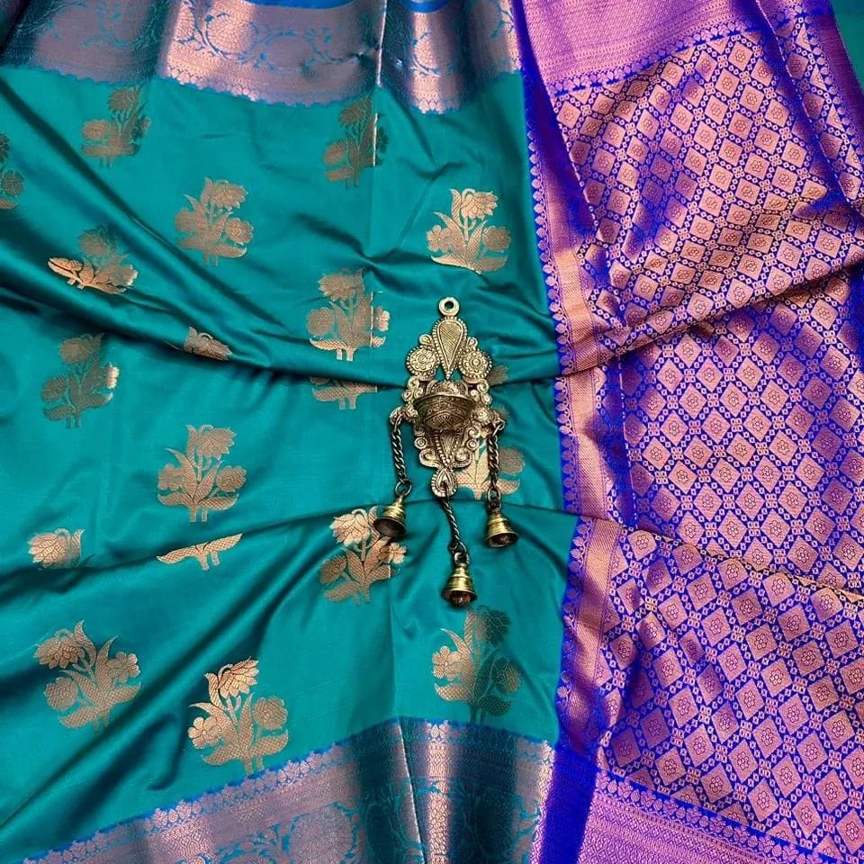 A Banarasi Pure Katan Kadhi Butta Silk Printed Saree