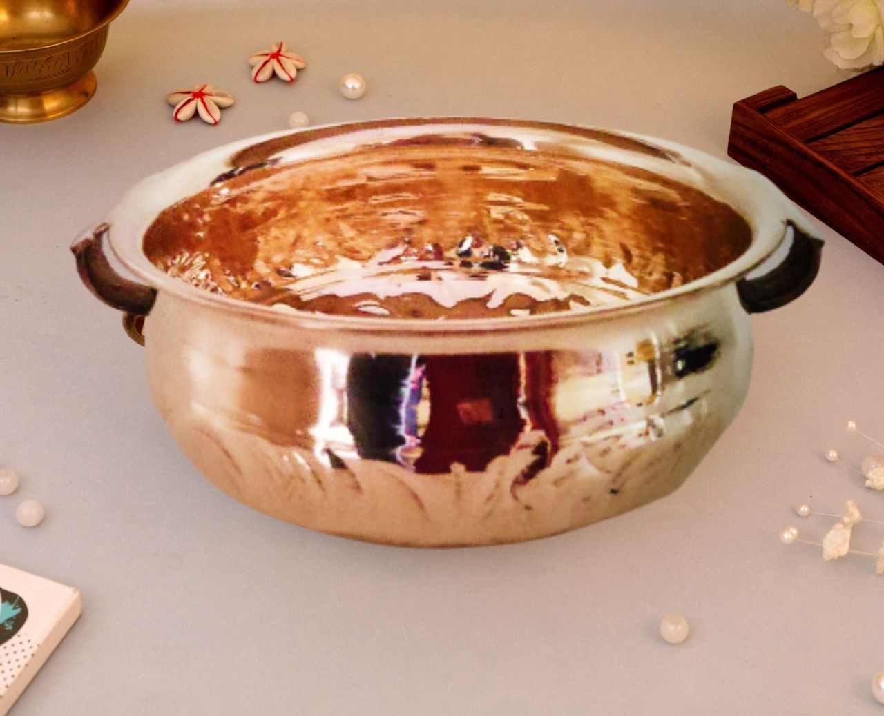 BulkySanta Brass Urli with embossing design | Decorative Bowl (Size - 8 inches Diameter) (Weight - 550 Grams Approx.)