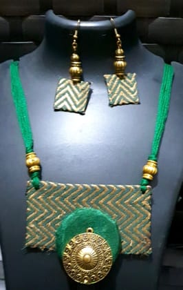 Glamvila Brocade Fabric Jewellery
