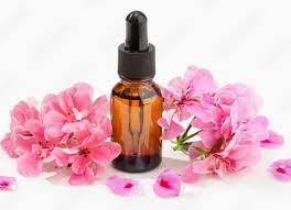 GERANIUM OIL
