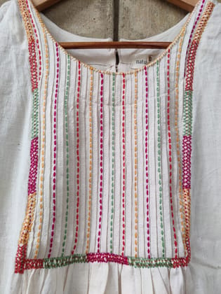 Gayathri - Nature Alley - Handwoven Fabric - Kora