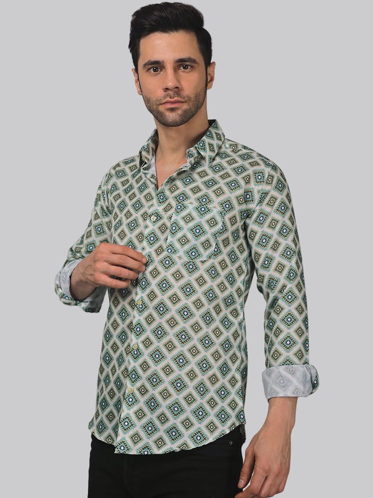 Delicate Men's Printed Shirt