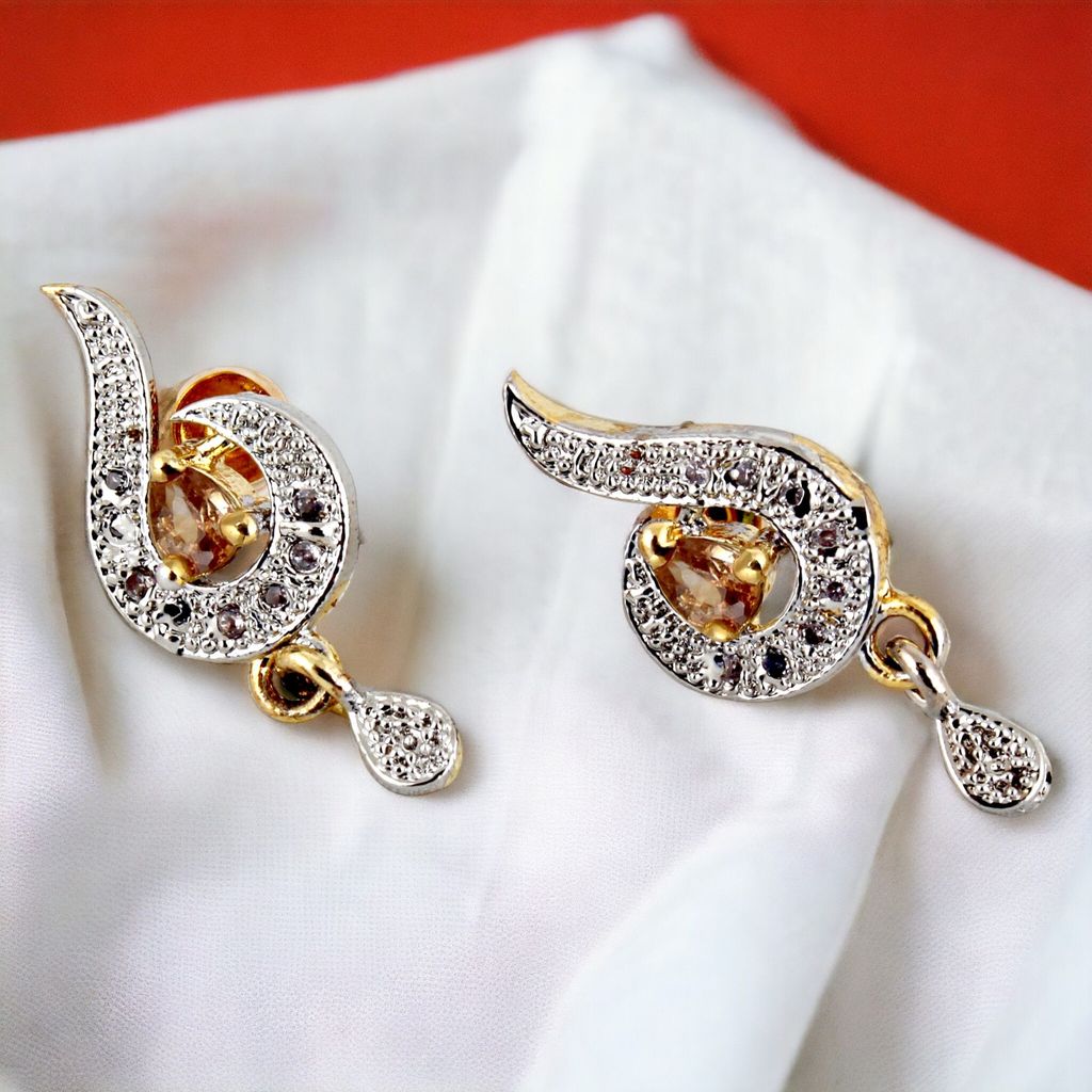 Lucky Jewellery 18K Gold Plated American Diamond (AD) Gold color Pendant,Earring With Chain For Girls & Women.(333-P4SA-1504-LCT)