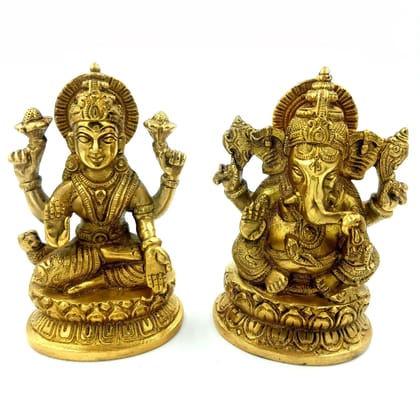 Arihant Craft� Hindu God Lakshmi Ganesha Idol Statue Sculpture Hand Work Showpiece � 13 cm (Brass, Gold) Arihant Craft� Hindu God Lakshmi Ganesha Idol Statue Sculpture Hand Work Showpiece � 13 cm (Brass, Gold)