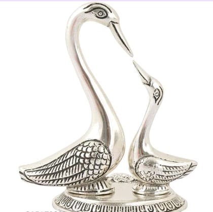 Romantic Love Birds Inspired Silver Color Showpieces: Pair of Kissing Ducks and Swan Couple in Aluminium for Stunning Home Decor.