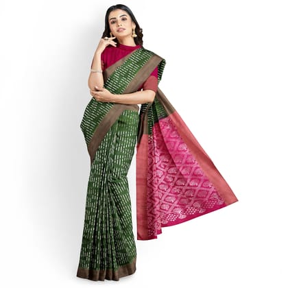 Dark Green Color Kanjivaram Pure Silk Saree has Contrast Pallu & Blouse