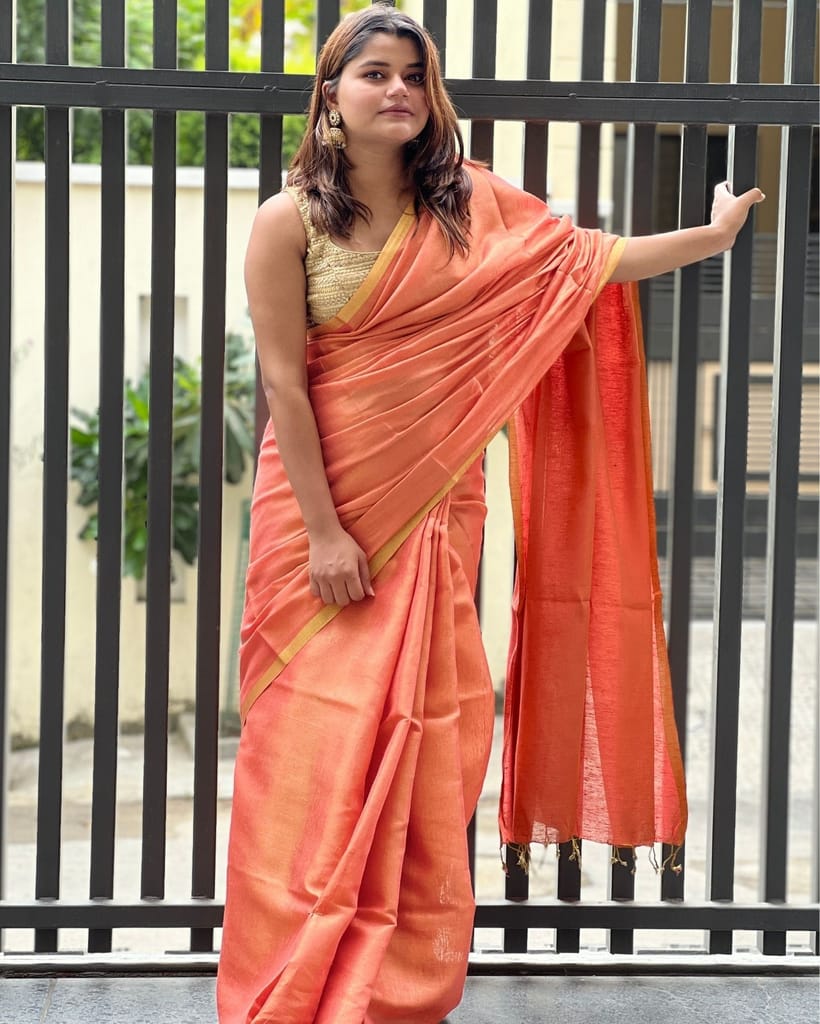 Hand Dyed Pure Tissue Linen Red Saree With Running Blouse Hand Dyed-7075 - Sarees | Buy online on ZillyBuy