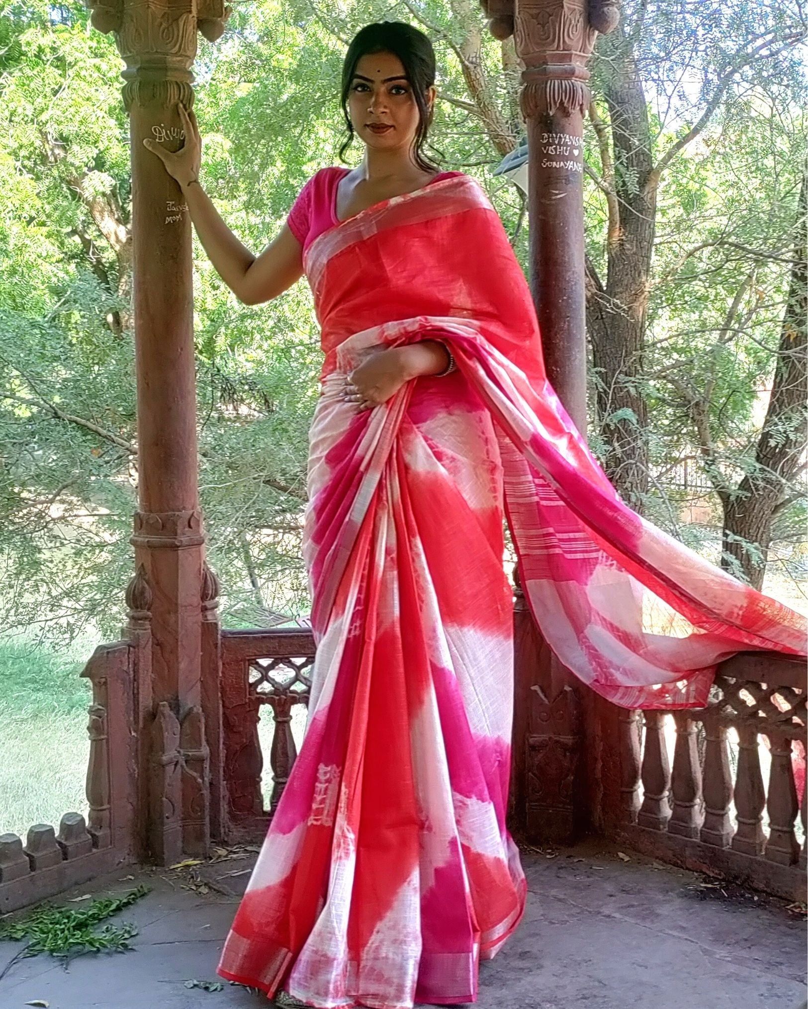 Cotton Linen Saree Pink & Red Color Shibori Hand Dyed with running blouse-9865